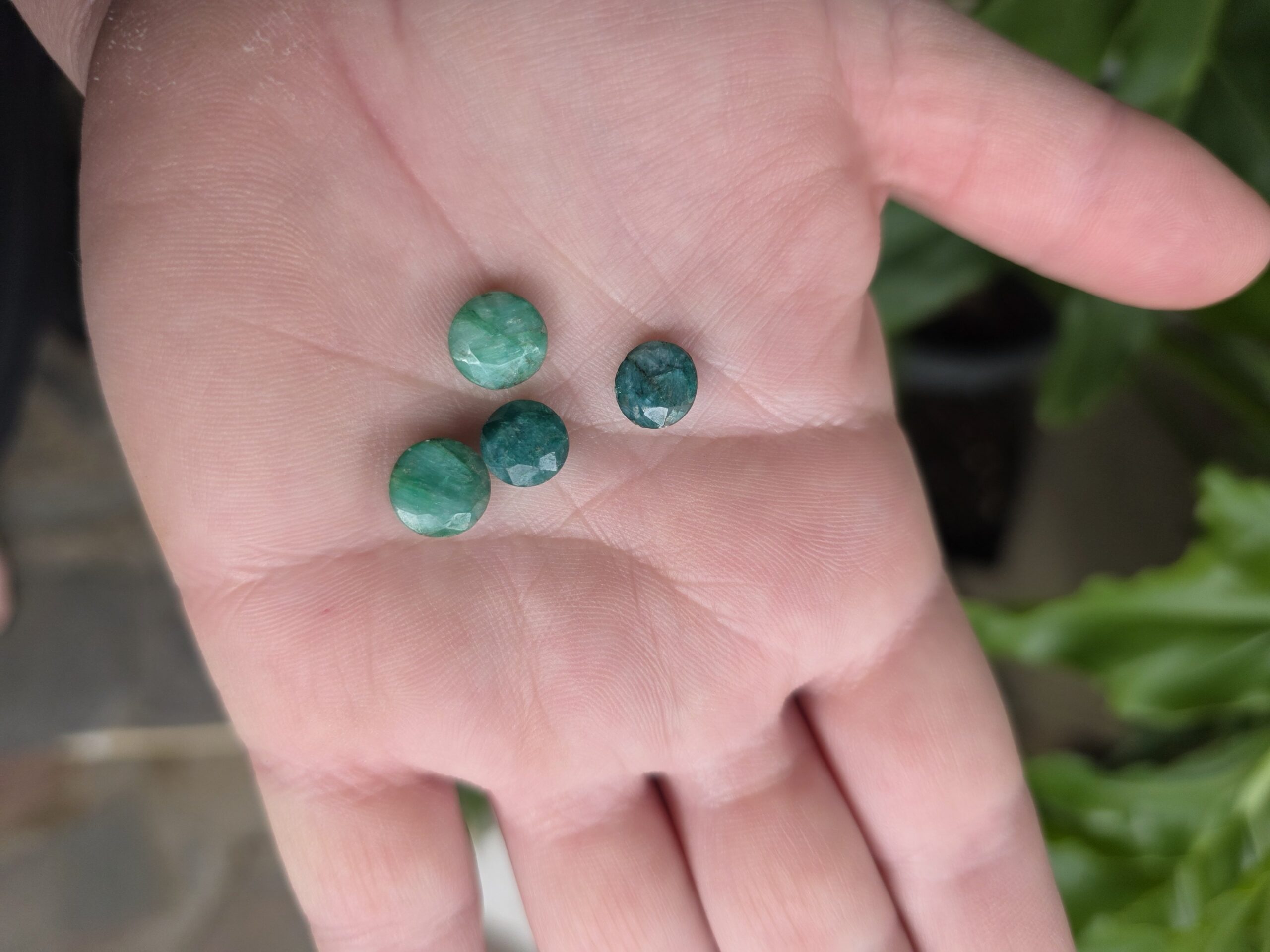 Faceted Emerald Gemstone Bundle - Image 2